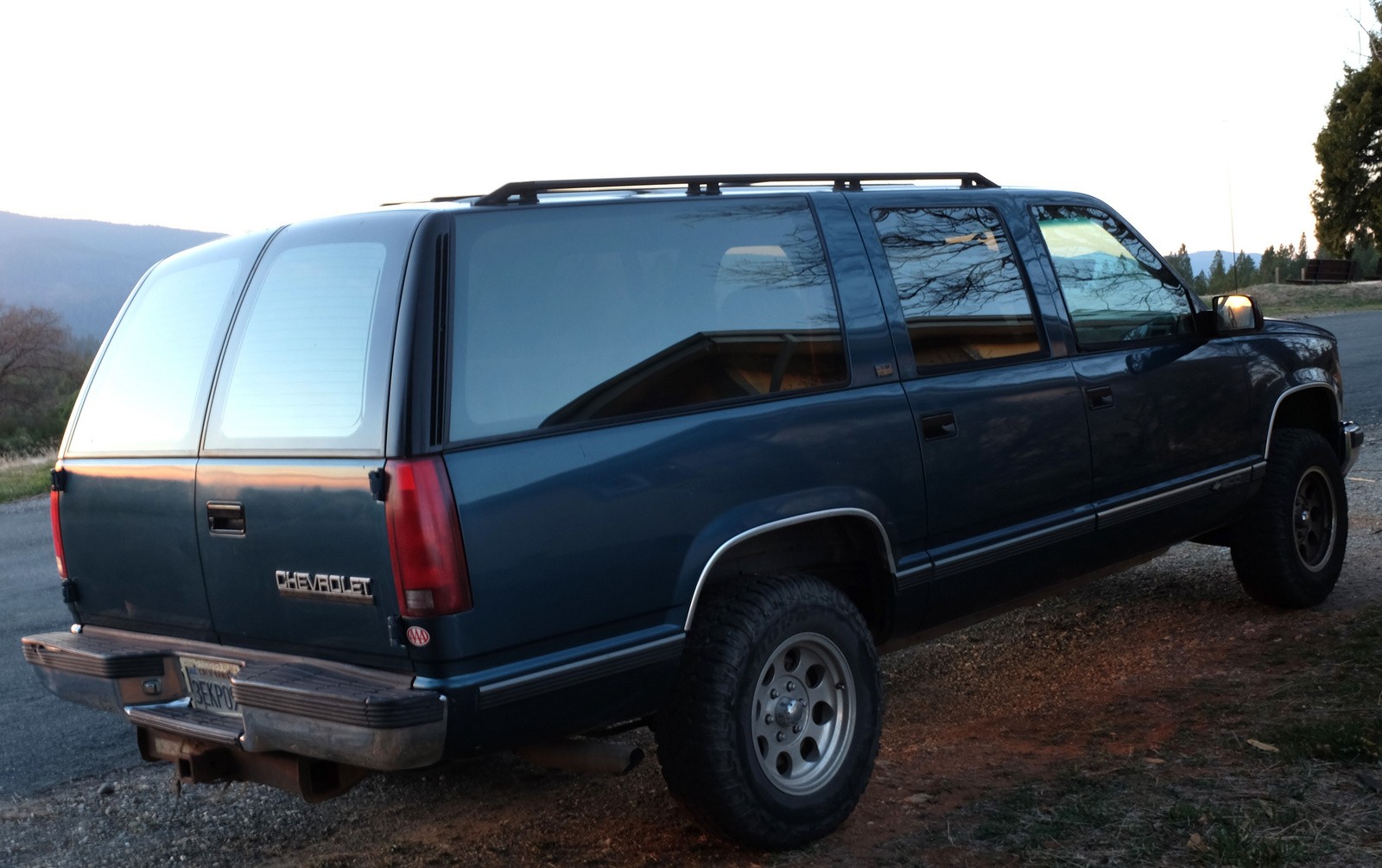 1982 CHEVROLET SUBURBAN