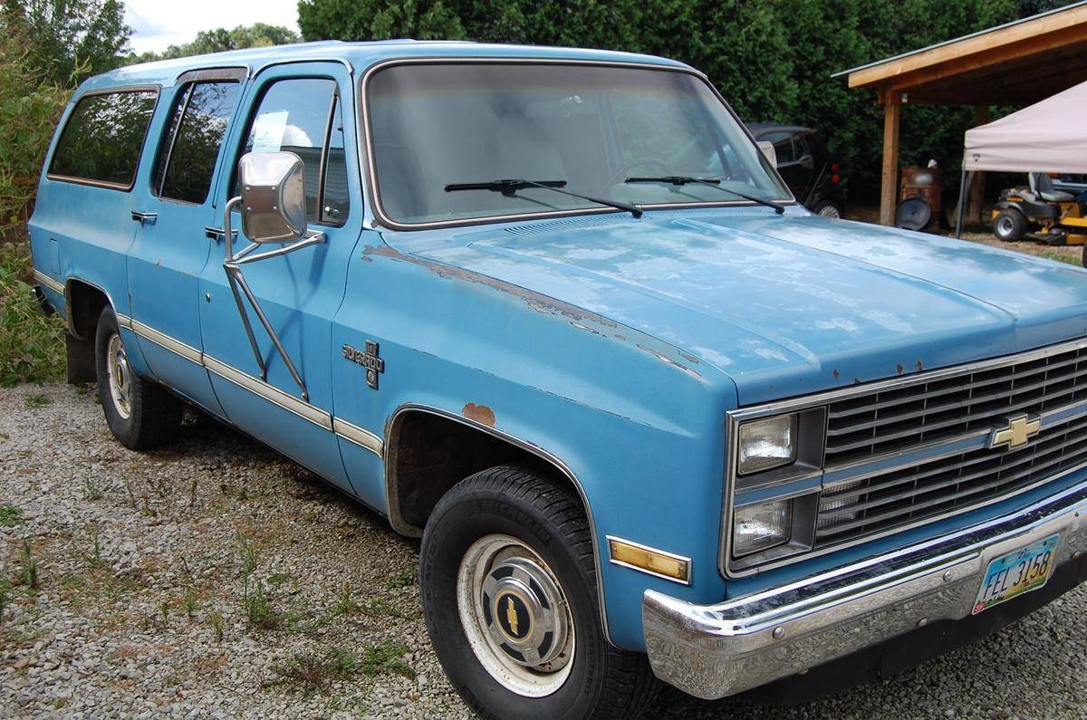 1984 CHEVROLET SUBURBAN