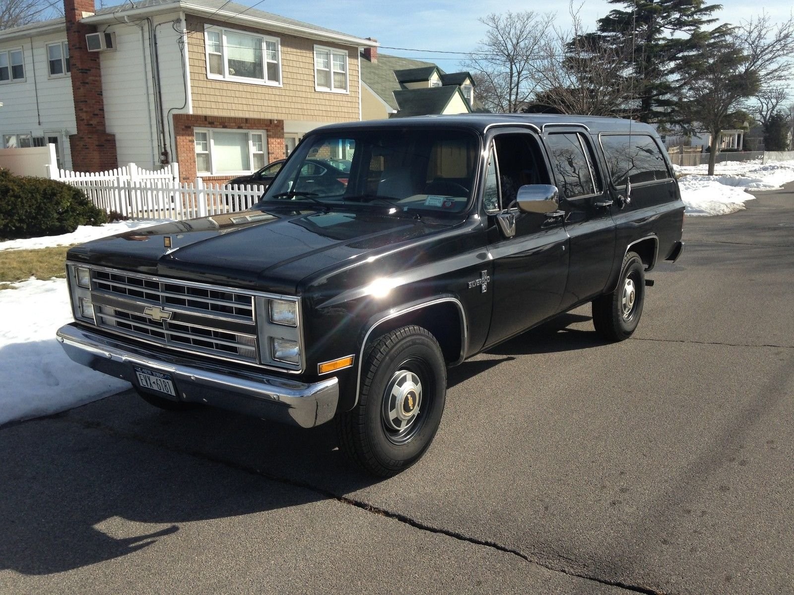 1986 CHEVROLET SUBURBAN