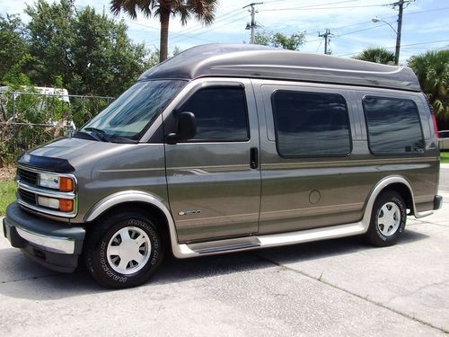 2001 CHEVROLET EXPRESS