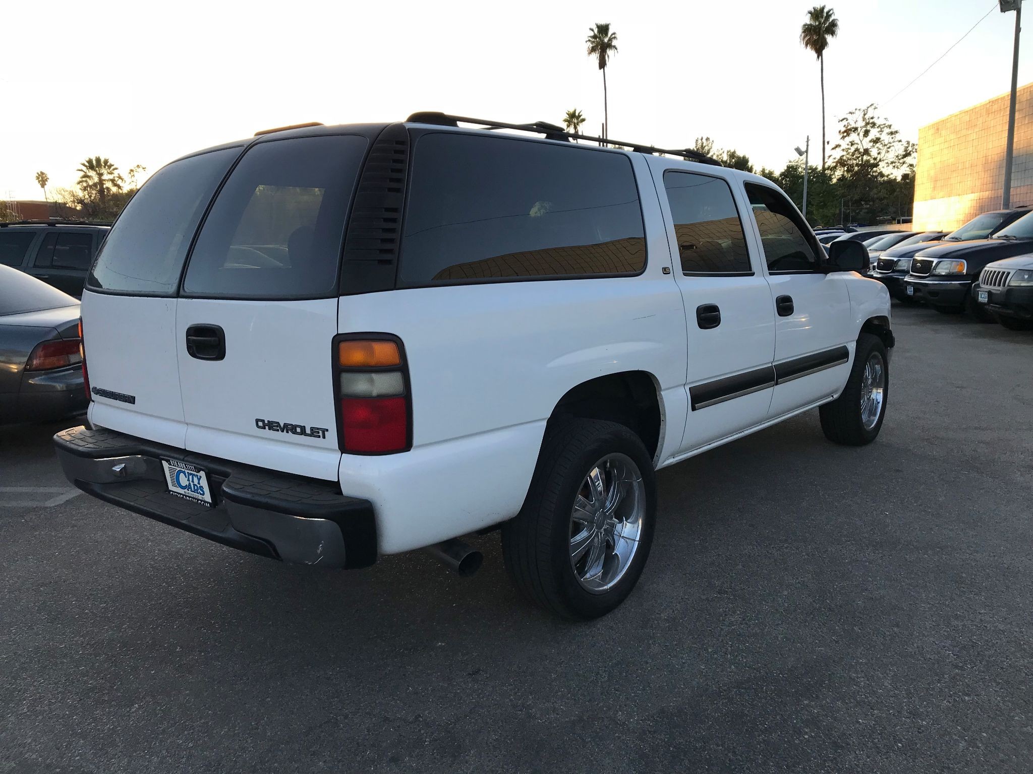 2001 CHEVROLET SUBURBAN