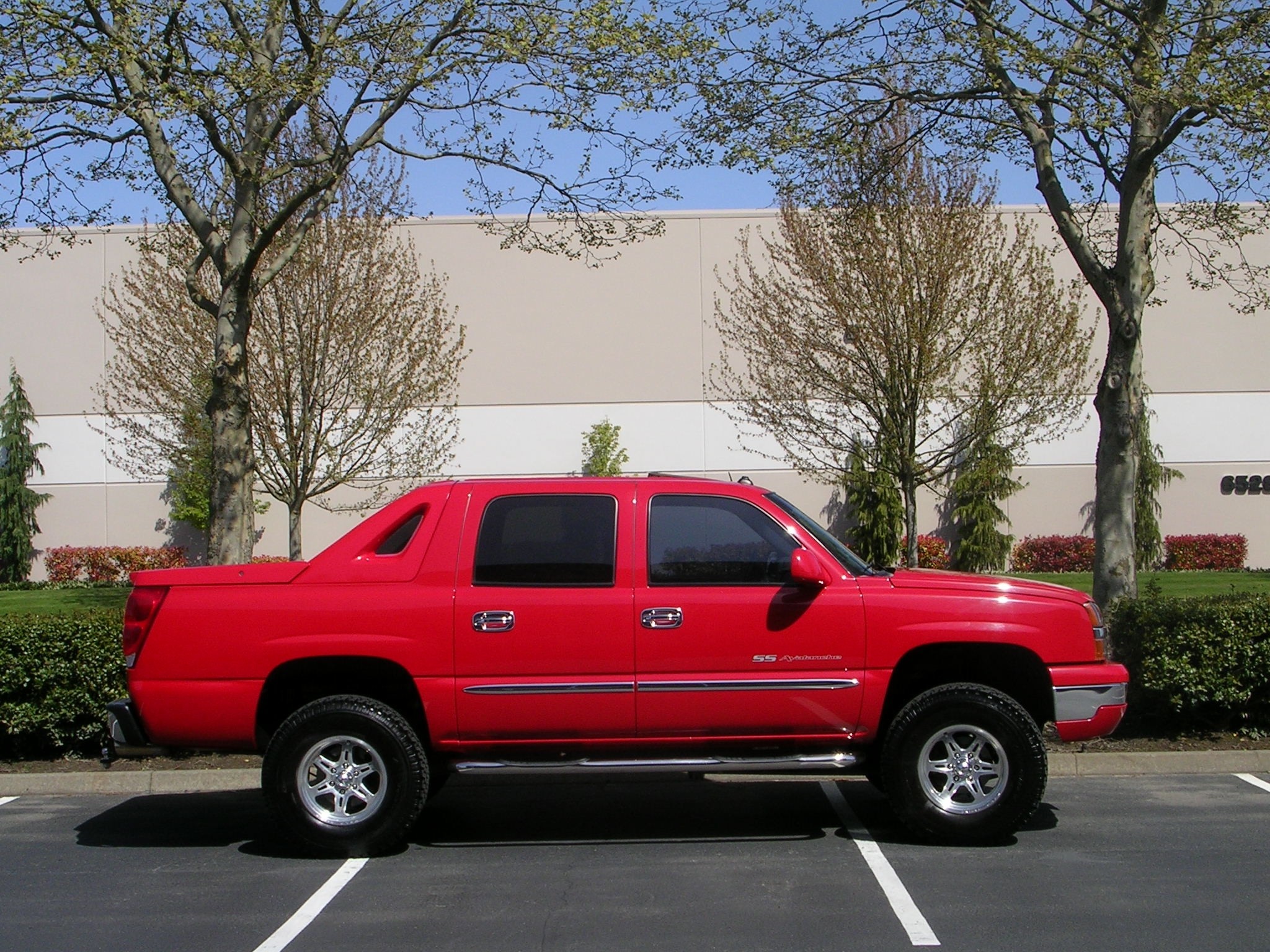 2003 CHEVROLET AVALANCHE