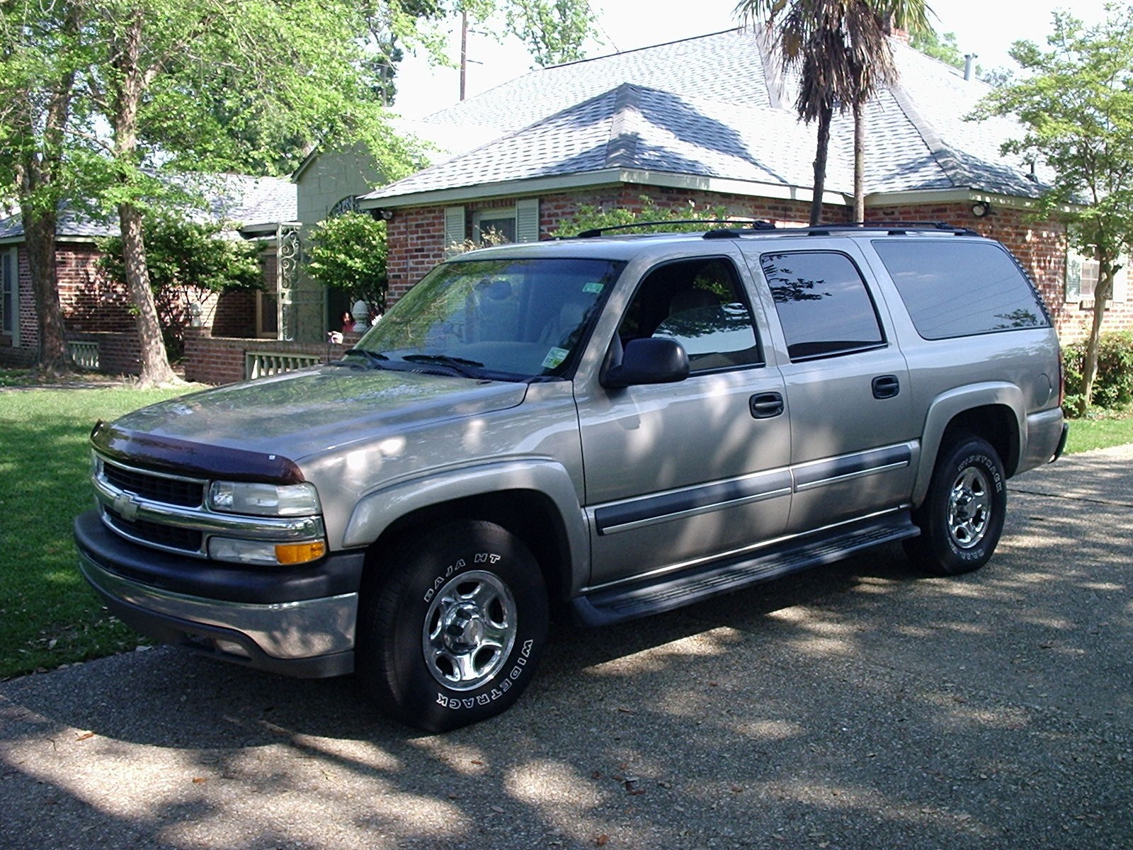 2003 CHEVROLET SUBURBAN