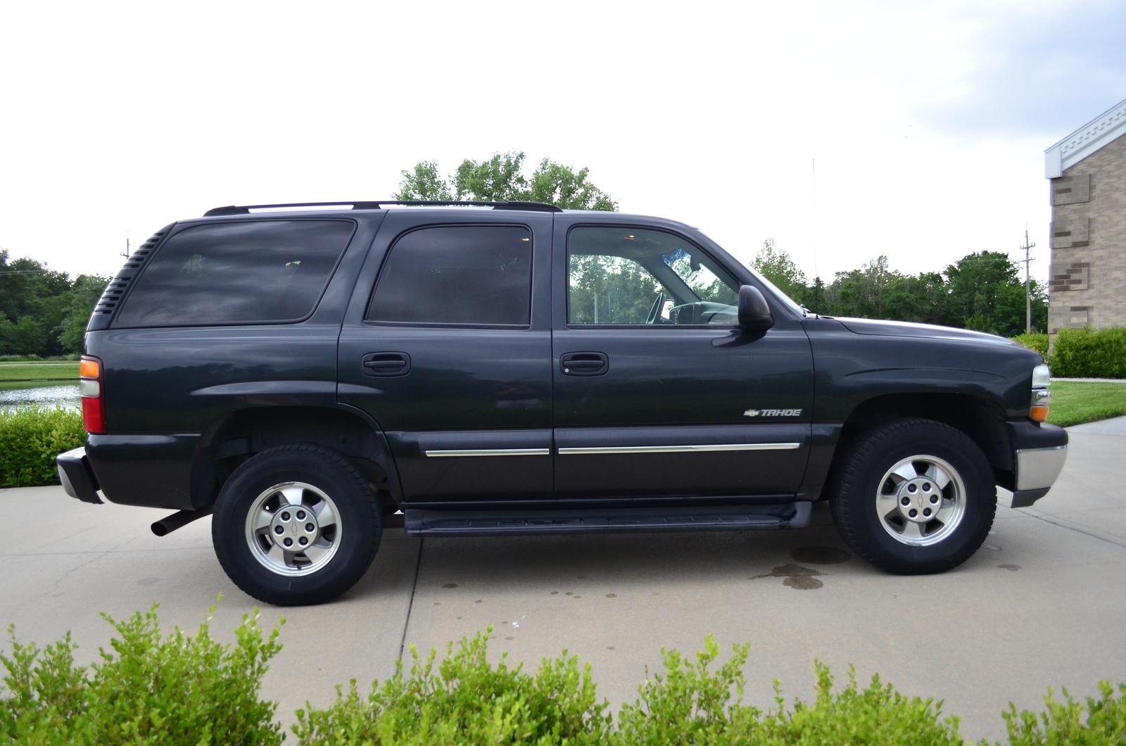 2003 CHEVROLET TAHOE