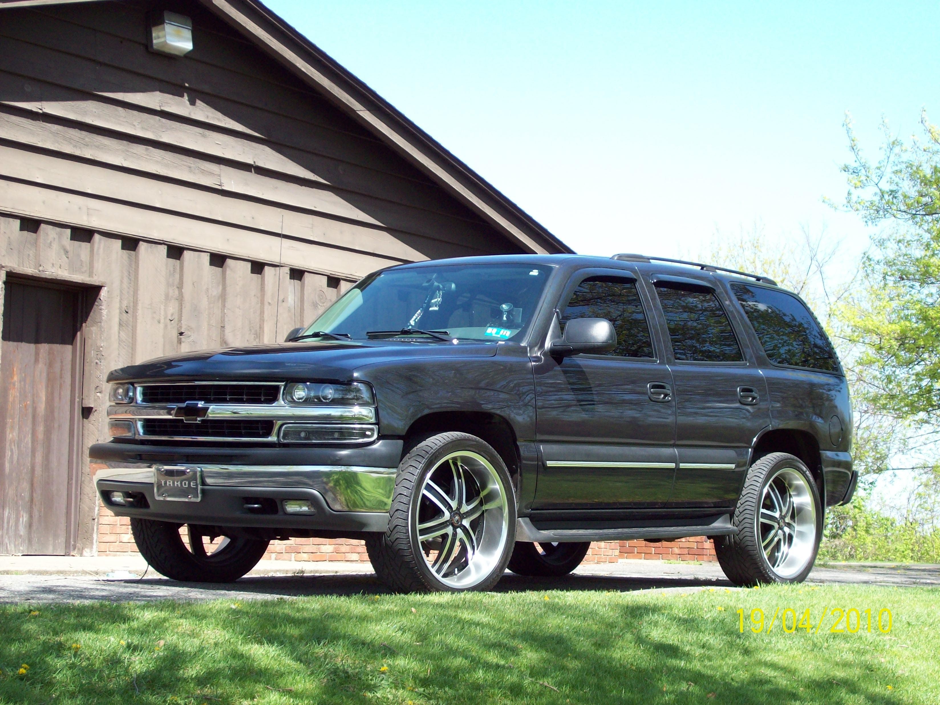 2004 CHEVROLET TAHOE