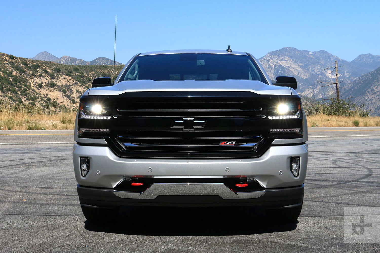 2017 CHEVROLET SILVERADO