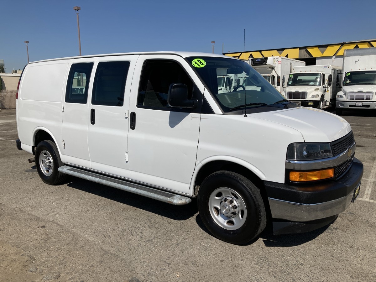 2018 CHEVROLET EXPRESS